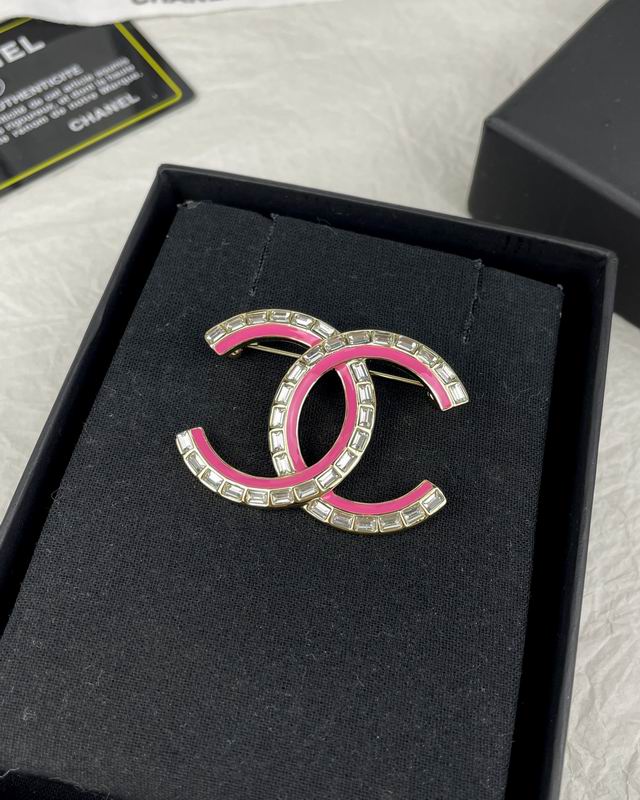 Chanel Brooch 1lyx31